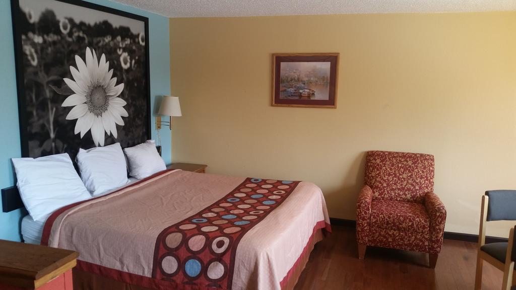 Super 8 By Wyndham Baltimore/Essex Area Exterior foto