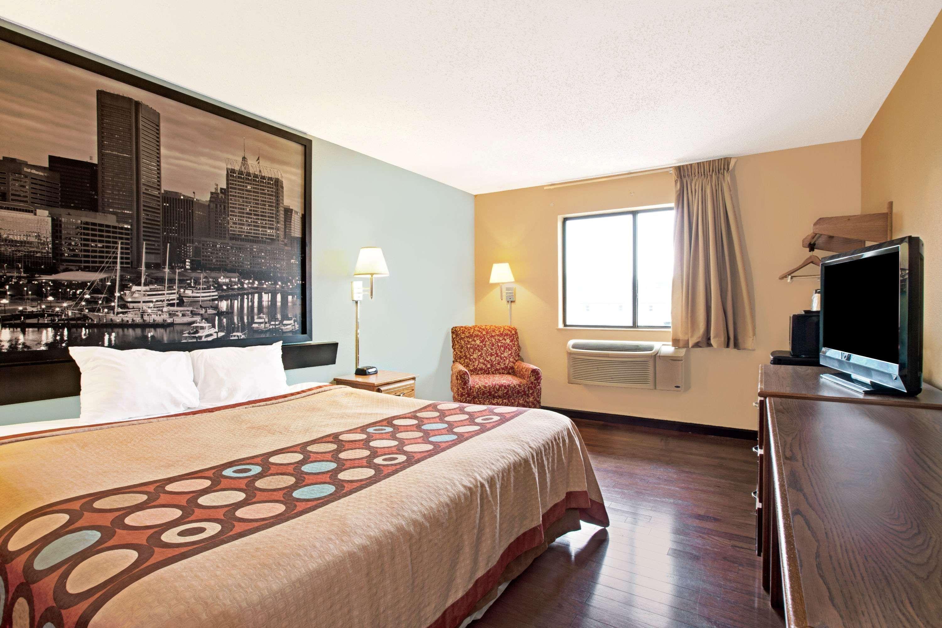 Super 8 By Wyndham Baltimore/Essex Area Exterior foto