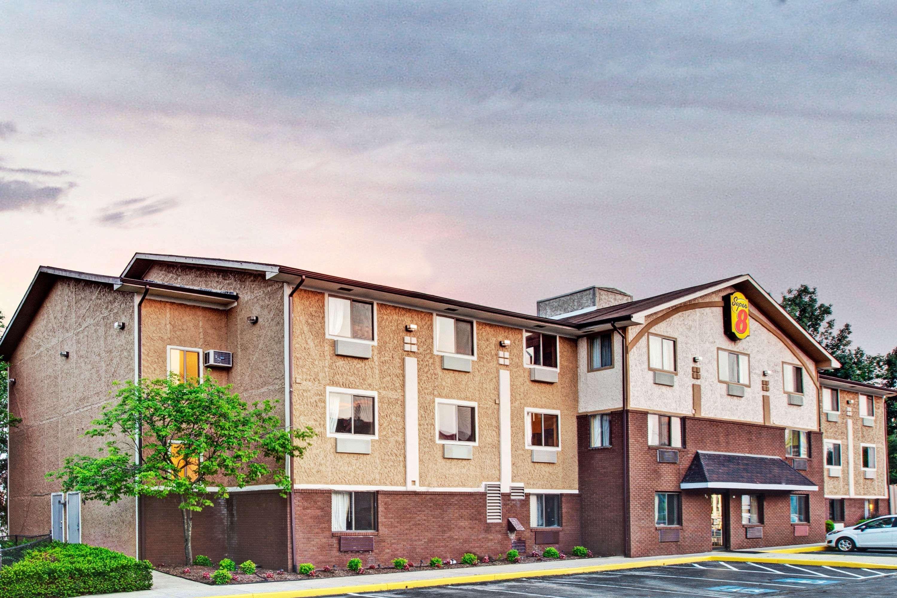 Super 8 By Wyndham Baltimore/Essex Area Exterior foto